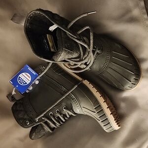 Winter Kamik Boots New